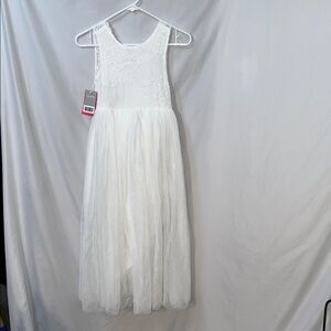 2Bunnies Elegant Long White Flower Girl Dress Tulle and Lace Size 9-10 year old